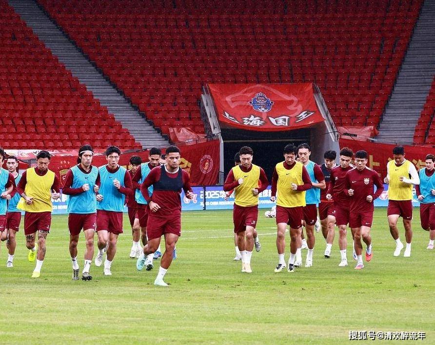 今晚欧超杯焦点战，上海海港主帅复盘，震撼外界，更衣室氛围转暖的简单介绍