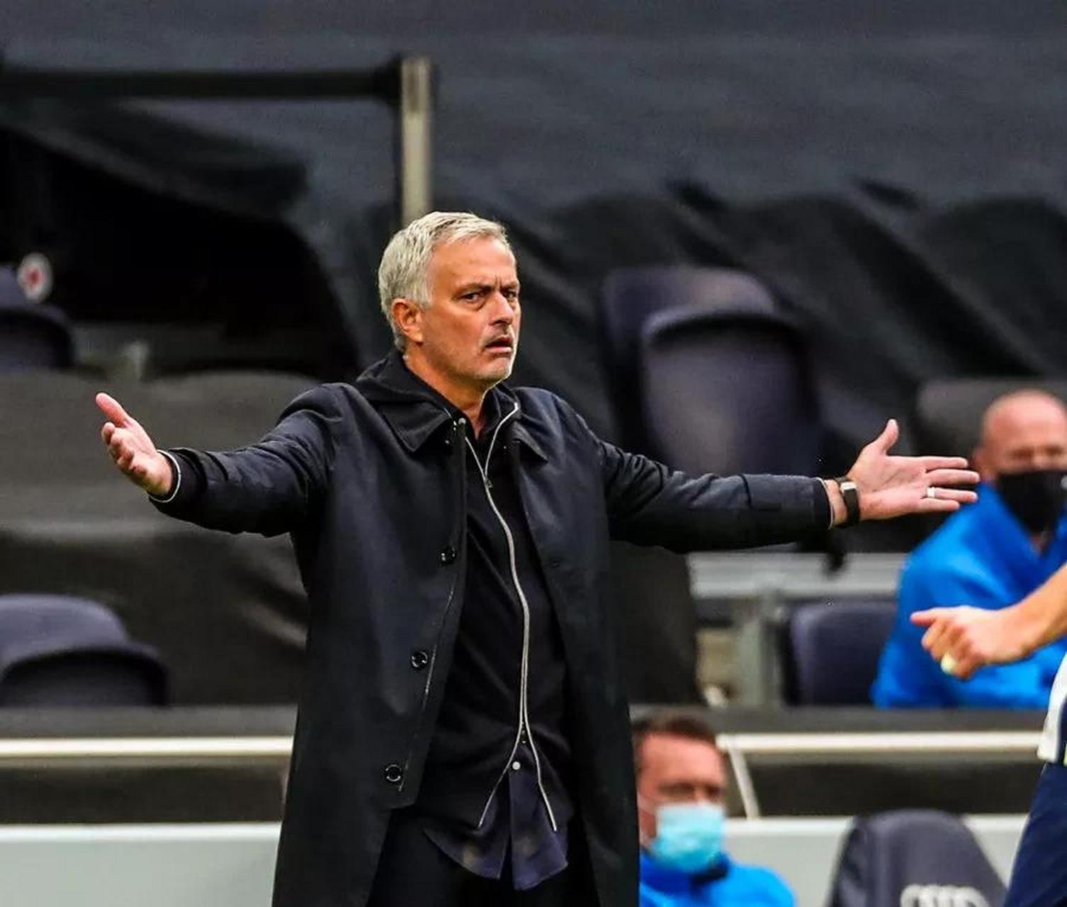 欧联加时末段再迎强敌；摩纳哥内部沟通；主帅态度——震撼外界；更衣室氛围转暖的简单介绍