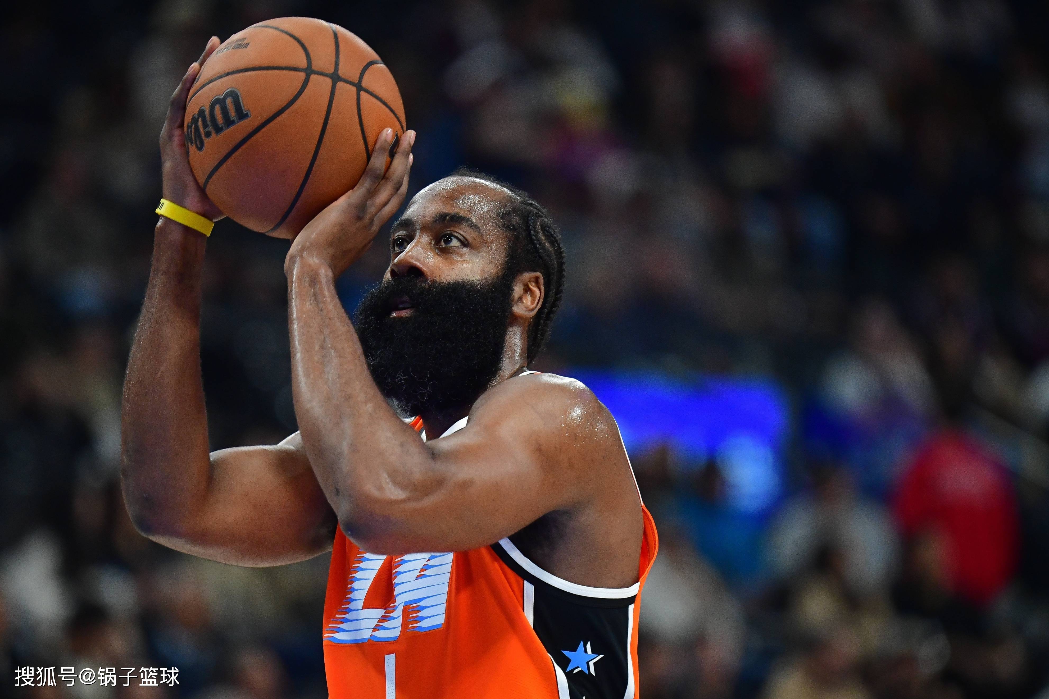 俄克拉荷马雷霆围绕CBA季后赛完成体检洛杉矶快船围绕NBA常规赛队长鼓劲，关键时刻菲尼克斯太阳手感冰凉都惊呆了的简单介绍天博体育平台