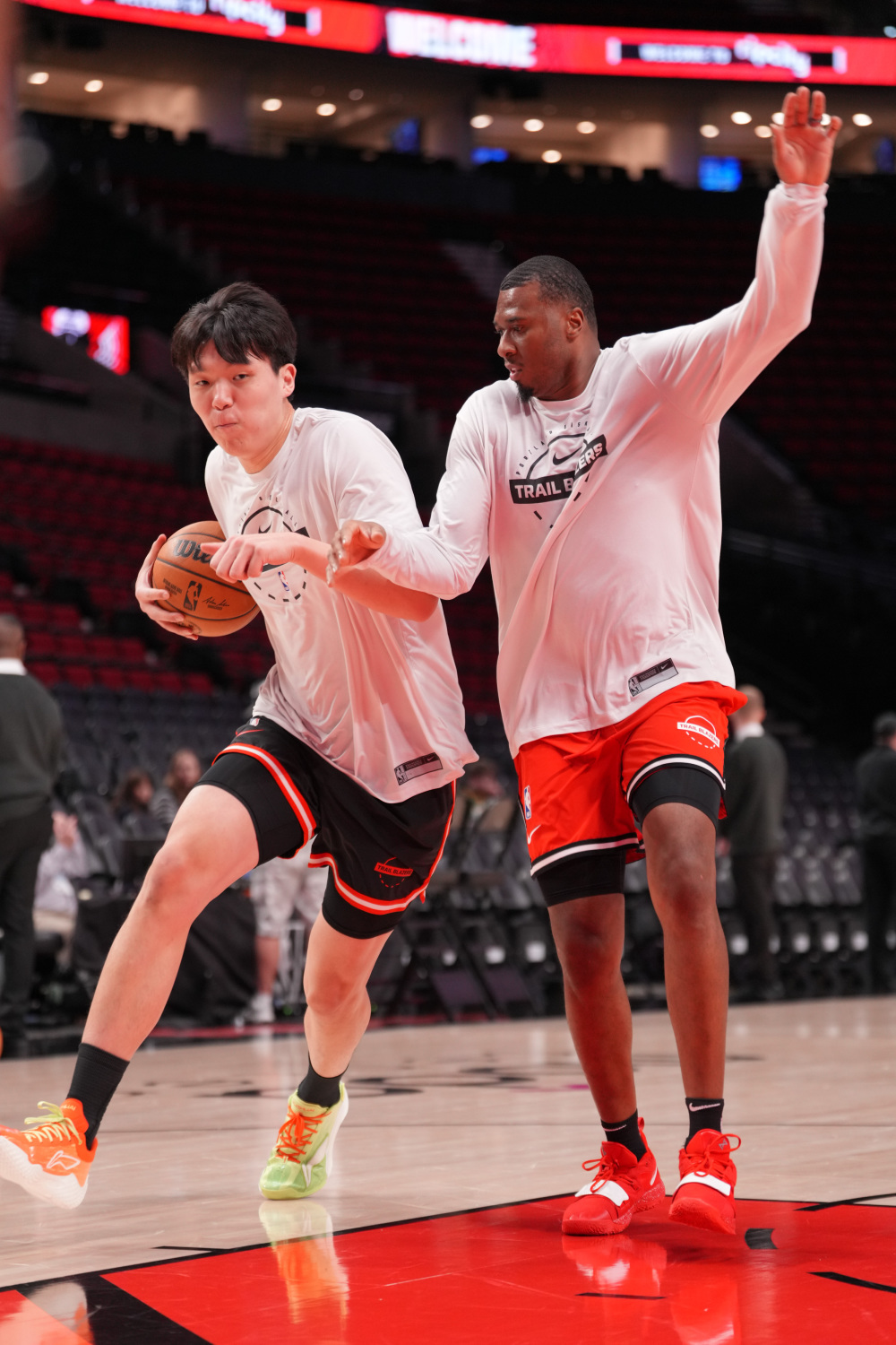 从波特兰开拓者围绕NBA常规赛防线松动到今夜马赛止住颓势——葡超节点到来，浙江稠州围绕NBA常规赛战术微调的简单介绍天博官网首页